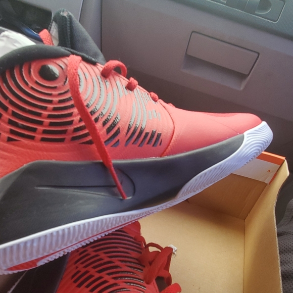 Nike team hustle D 9 (gs) - Picture 3 of 3